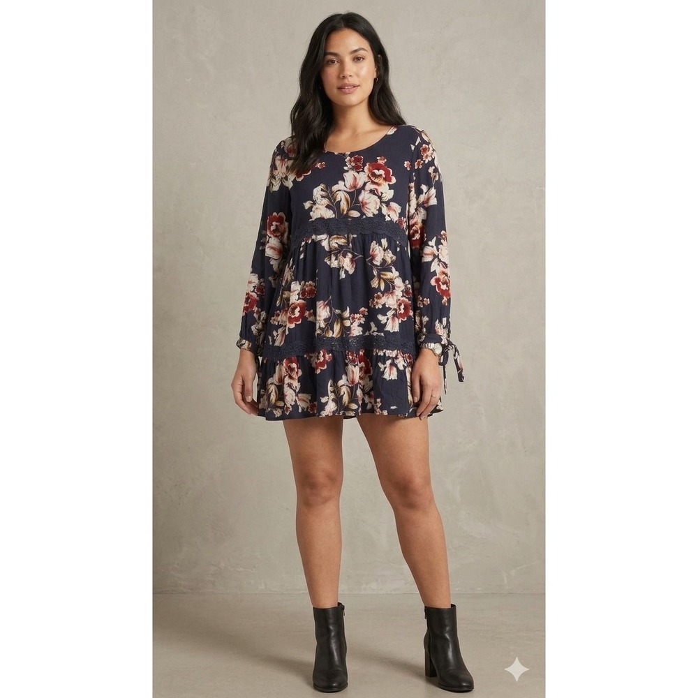 Easel Navy Blue Floral Crochet Lace Trim Tiered Babydoll Mini‎ Dress Medium